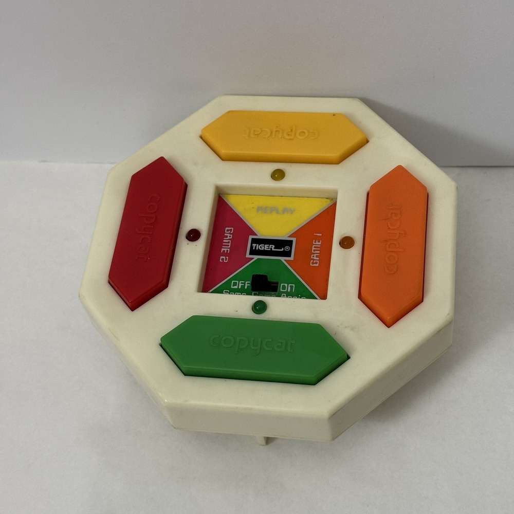 Vintage 1988 Tiger COPY‎ CAT Handheld Electronic Memory Game